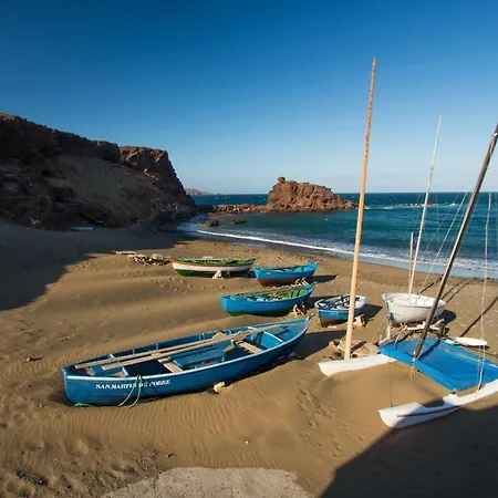 Burero - Comfy - Near Airport & Beaches Apartment El Burrero